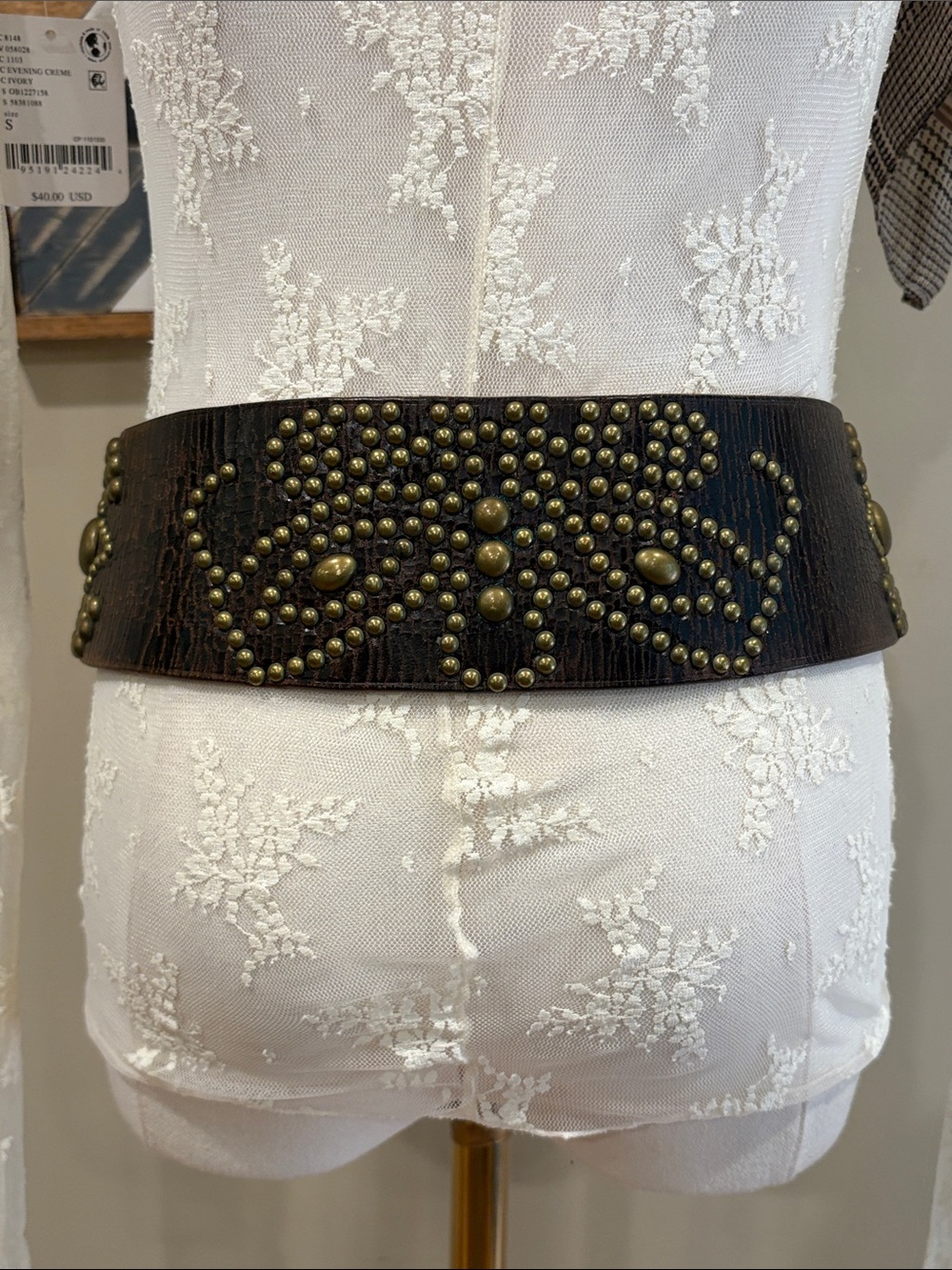 Ralph Lauren Collection Fall 2013 Studded Distressed Wide Leather Belt Small - Picture 5 of 16